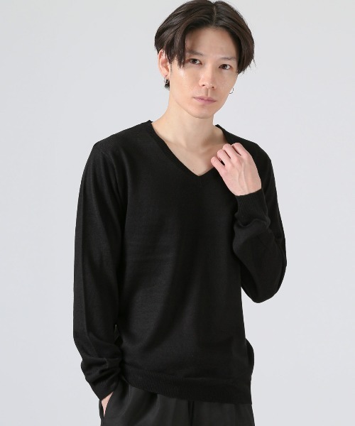 LUXSTYLE(ラグスタイル)の「カシミヤタッチVネックセーター(ニット/セーター・メンズ・ホワイト/ブラック/チャコールグレー・L/XL/M)」の4枚目の写真