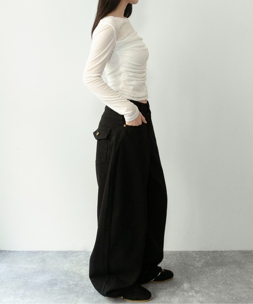 on:nue（オンニュ）の「【on:nue】[お気に入り登録数3,500突破！] エアリータッチシャーリングトップス（Tシャツ/カットソー・レディース・ブラウン/アイボリー・FREE）」の11枚目の写真