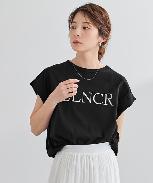 UR'S(ユアーズ)の「汗染み防止ロゴTシャツ(Tシャツ/カットソー・レディース・ホワイト/ネイビー/チャコール/ブラック・L/M/S)」の3枚目の写真