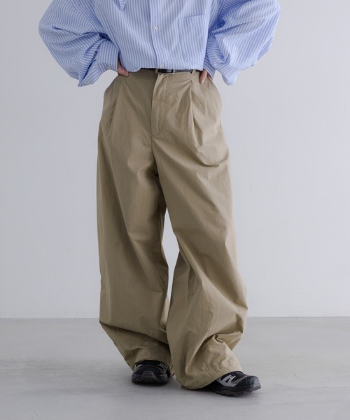 LOWRYS FARM(ローリーズファーム)の「【LFM(U)】コットンタックバルーンワイドパンツ 638795(その他パンツ・メンズ・ベージュ/ブラック・LARGE/MEDIUM)」の2枚目の写真