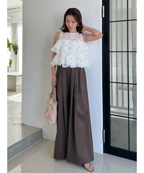 SNIDEL(スナイデル)の「ウエストデザインボリュームワイドパンツ(その他パンツ・レディース・ライトブルー/ブラウン/グレー・1/0)」の3枚目の写真