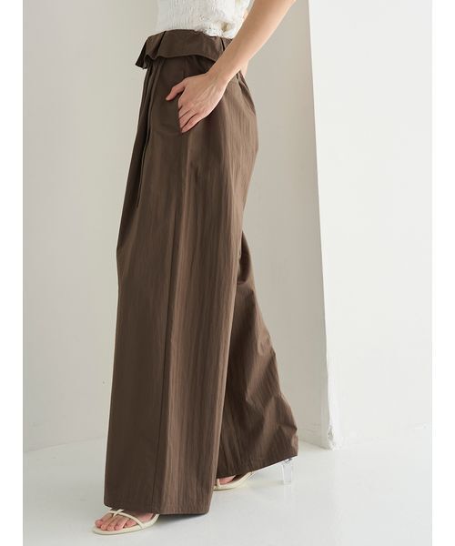 SNIDEL(スナイデル)の「ウエストデザインボリュームワイドパンツ(その他パンツ・レディース・ライトブルー/ブラウン/グレー・1/0)」の9枚目の写真