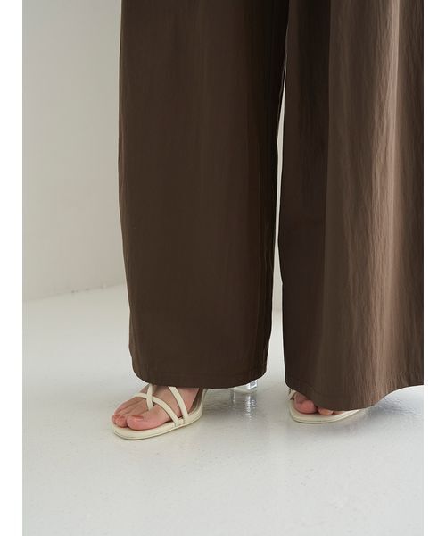 SNIDEL(スナイデル)の「ウエストデザインボリュームワイドパンツ(その他パンツ・レディース・ライトブルー/ブラウン/グレー・1/0)」の14枚目の写真