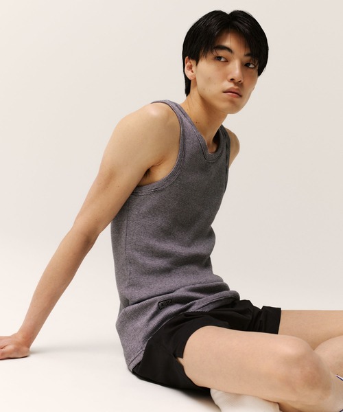 KiU(キウ)の「KiU ポータブル タンクトップ メッシュランドリーポーチ付き(タンクトップ・レディース・ブラック×ホワイト/オフホワイト/ブラック・X-LARGE/LARGE/MEDIUM)」の1枚目の写真
