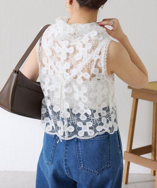 COLLAGE GALLARDAGALANTE（コラージュガリャルダガランテ）の「モチーフレースバブーシュカ（ストール/ショール・レディース・ブラック/ホワイト・FREE）」の9枚目の写真