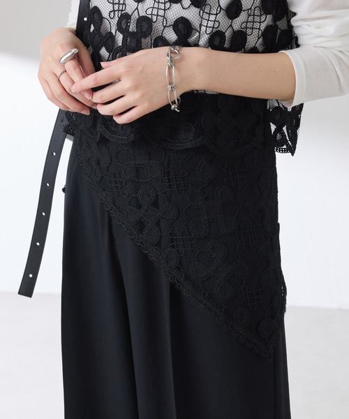 COLLAGE GALLARDAGALANTE（コラージュガリャルダガランテ）の「モチーフレースバブーシュカ（ストール/ショール・レディース・ブラック/ホワイト・FREE）」の12枚目の写真