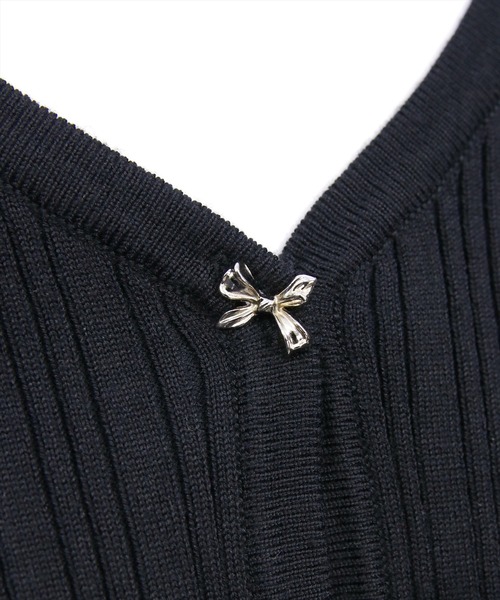 CLEAR BASIC（クリアベーシック）の「リボンボタンニットカーディガン[着回し力抜群 ガーリー 羽織り]≪新作≫（カーディガン/ボレロ・レディース・ブラック/ピンク/アイボリー/サックスブルー/グレー/ネイビー/レッド・F）」の15枚目の写真