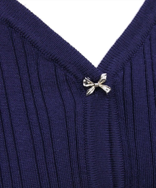 CLEAR BASIC（クリアベーシック）の「リボンボタンニットカーディガン[着回し力抜群 ガーリー 羽織り]≪新作≫（カーディガン/ボレロ・レディース・ブラック/ピンク/アイボリー/サックスブルー/グレー/ネイビー/レッド・F）」の16枚目の写真