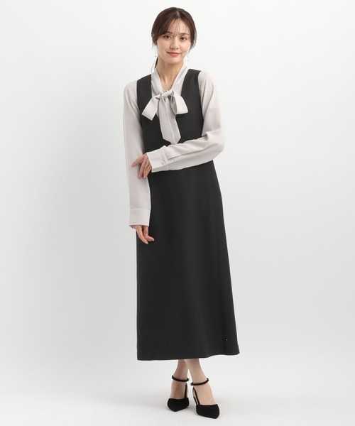 Andemiu（アンデミュウ）の「ベルトツキVネックジャンスカ646324（ジャンパースカート・レディース・アイボリー/ブラック/ブルー・FREE）」の12枚目の写真