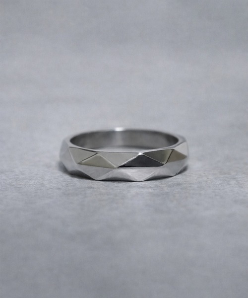 ARROWM(アローム)の「ARROWM アングラーリング(リング・メンズ・シルバー/シルバー系その他・14号/16号/18号/21号/13号/20号)」の6枚目の写真