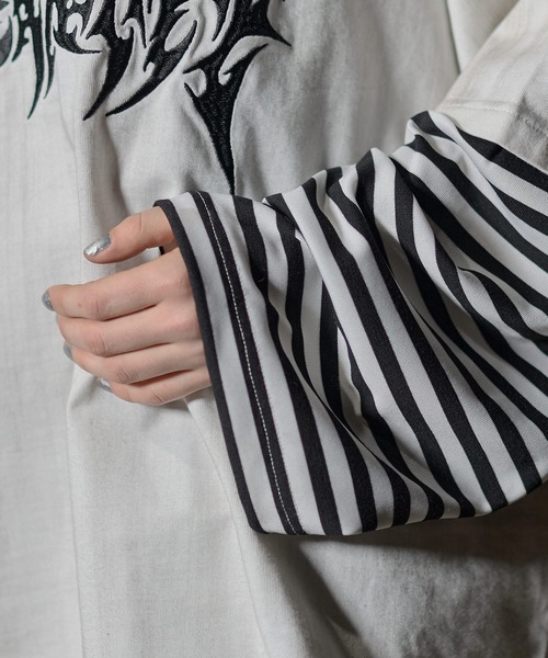 ERAR（エラー）の「【ERAR】ヴィンテージライクハイダメージボーダーレイヤード刺繍ロンT（Tシャツ/カットソー・メンズ・ホワイト系/ブラック系/ブラック系1・XL/L/M/S）」の20枚目の写真