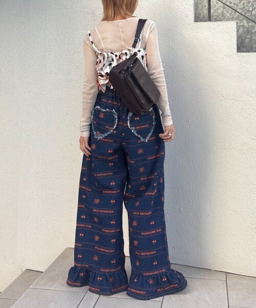 HELLO.SANFRANCISCO（ハローサンフランシスコ）の「【HELLO.SANFRANCISCO/ハローサンフランシスコ】裾フリル総柄刺繍イージーワイドデニム（デニムパンツ・レディース・ブルー/サックスブルー・MEDIUM/SMALL）」の10枚目の写真