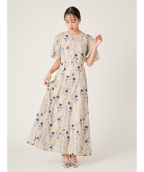 FRAY I.D（フレイアイディー）の「ボタニカル　エンブロイダリードレス（ドレス・レディース・ライトベージュ/ブラック/ネイビー・1/0）」の2枚目の写真