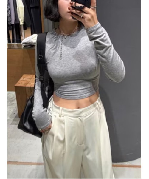 RIM.ARK(リムアーク)の「Cropped tight tops クロップド タイト トップス(Tシャツ/カットソー・レディース・杢グレー/オフホワイト/ブラック/ダークブラウン・FREE)」の1枚目の写真