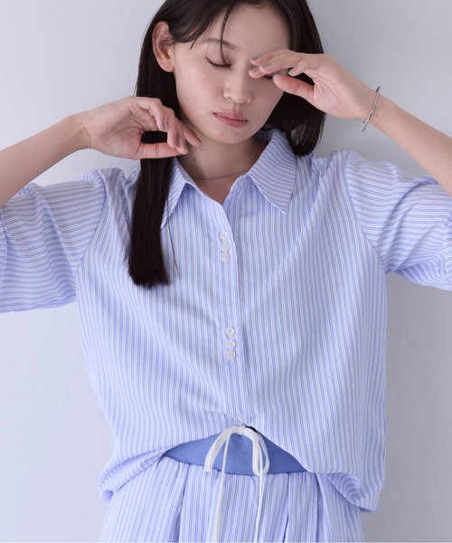 SOYEN(ソイエン)の「ハーフスリーブストライプシャツ/セットアップ可(シャツ/ブラウス・レディース・ホワイト/ブルー・F)」の3枚目の写真