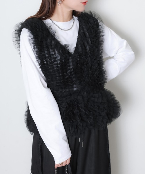 Riberry(リベリー)の「チュールベスト×長袖TシャツSET(ベスト・レディース・ブラック/ホワイト/ブラック×ホワイト・FREE)」の1枚目の写真