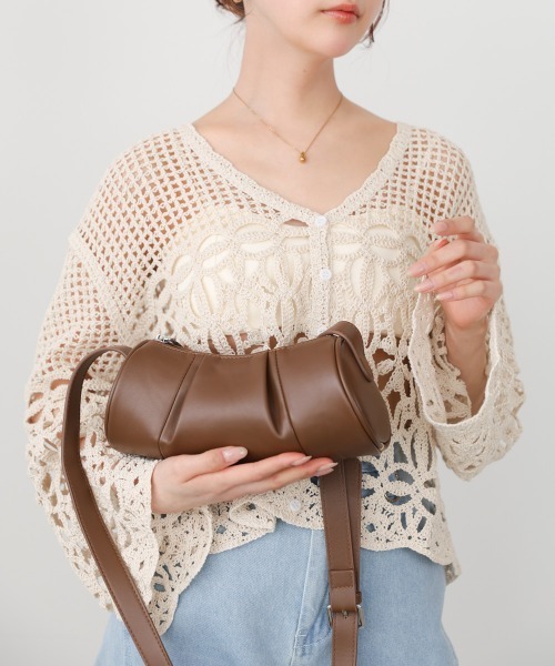 Bab(バブ)の「サークルクロワッサンショルダーバッグ(ショルダーバッグ・レディース・モカ/アイボリー/ブラック・ONESIZE)」の6枚目の写真