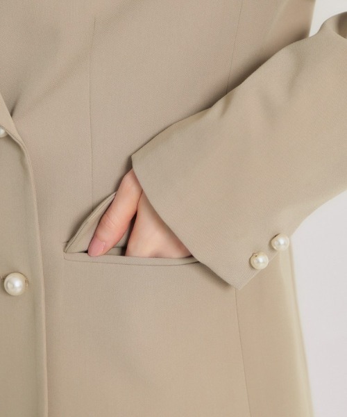 couture brooch（クチュールブローチ）の「【洗える・ハレの日・通勤】パール調ボタン テーラードジャケット（テーラードジャケット・レディース・ベージュ/ライトベージュ/ネイビー・38/36/42/40）」の5枚目の写真