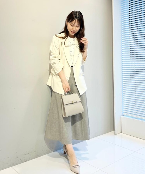 couture brooch（クチュールブローチ）の「【洗える・通勤】パール調ボタン テーラードジャケット（テーラードジャケット・レディース・ベージュ/ライトベージュ/ネイビー/ベージュ系8・38/36/42/40）」の14枚目の写真