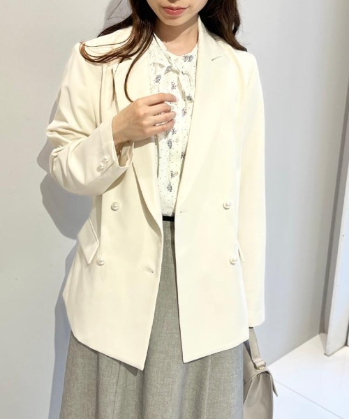 couture brooch（クチュールブローチ）の「【洗える・通勤】パール調ボタン テーラードジャケット（テーラードジャケット・レディース・ベージュ/ライトベージュ/ネイビー/ベージュ系8・38/36/42/40）」の17枚目の写真