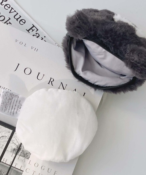 AS KNOW AS plus（アズノゥアズプラス）の「ふわもこ アニマルポケットウォーマー（ポーチ・レディース・D/A・FREE）」の6枚目の写真