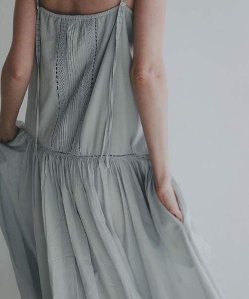 ETRE TOKYO（エトレトウキョウ）の「【先行予約限定 10％OFF】レースコットンキャミワンピース（ワンピース・レディース・ブラック/ホワイト/ブルー・S/M）」の8枚目の写真