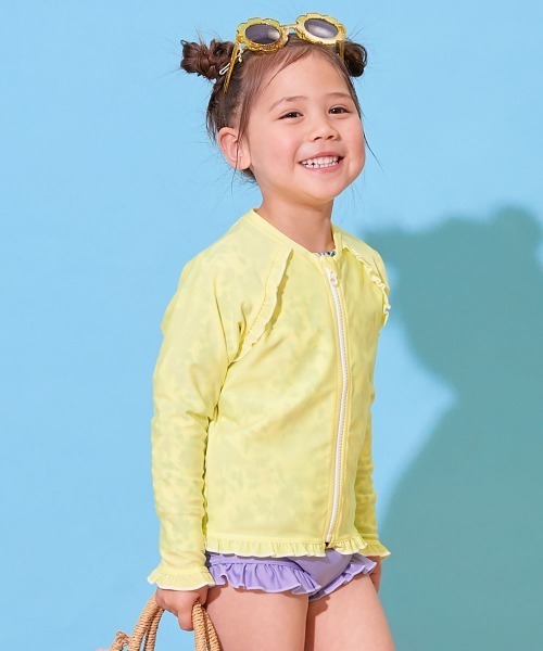 devirock（デビロック）の「UVカット ラグラン メロウフリル ガールズラッシュガード（ラッシュガード・キッズ・イエロー系/パープル系/ホワイト/サックスブルー/ライラック・160cm/150cm/140cm/130cm/120cm/110cm/100cm）」の5枚目の写真