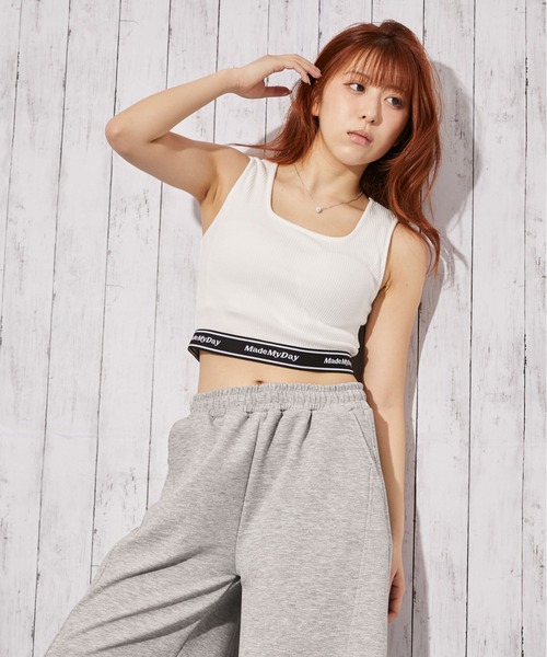 GORGE（ゴージ）の「《カップ付き　ロゴ》タンクトップ／スポーティー×Y2K／オールシーズン／全2色（タンクトップ・レディース・オフホワイト/ブラック・F）」の4枚目の写真