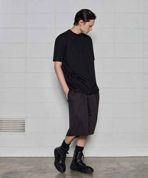 DGNAK(ディグナク)の「トライアングルストラクチャーティーシャツ(ブラック)(Tシャツ/カットソー・メンズ・ブラック・MEDIUM/LARGE)」の4枚目の写真