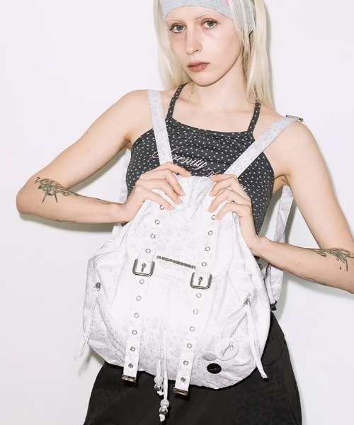 FANCY CLUB(ファンシークラブ)の「◇FANCYCLUB◇ブランド直輸入正規品/サテン アイレット バックパック SATIN EYELET BACKPACK(バックパック/リュック・レディース・ホワイト/ブラック・FREE)」の1枚目の写真