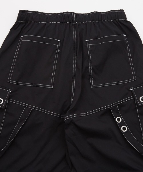 improves（インプローブス）の「アイレット付き 2WAY コンバーチブル カーゴパンツ（その他パンツ・メンズ・ブラック/ホワイト・LARGE）」の4枚目の写真