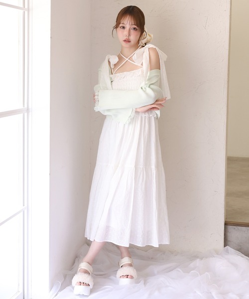 one after another NICE CLAUP(ワンアフターアナザーナイスクラップ)の「肩リボンティアードキャミワンピース(ワンピース・レディース・サックスブルー/オフホワイト/チェック/ミント・MEDIUM/SMALL)」の1枚目の写真