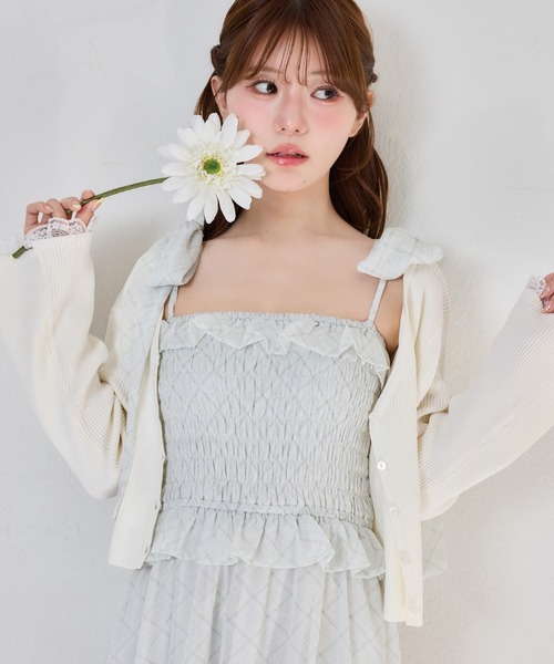 one after another NICE CLAUP(ワンアフターアナザーナイスクラップ)の「肩リボンティアードキャミワンピース(ワンピース・レディース・サックスブルー/オフホワイト/チェック/ミント・MEDIUM/SMALL)」の2枚目の写真