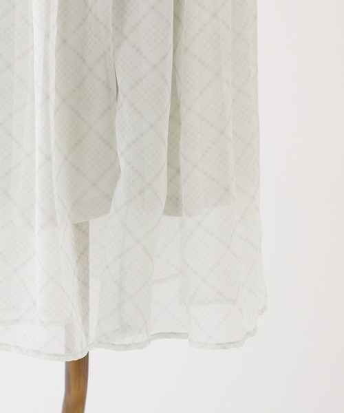 one after another NICE CLAUP(ワンアフターアナザーナイスクラップ)の「肩リボンティアードキャミワンピース(ワンピース・レディース・サックスブルー/オフホワイト/チェック/ミント・MEDIUM/SMALL)」の9枚目の写真