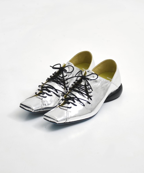 MANA(マナ)の「【MANA/マナ】lace-up square toe pumps/レースアップスクエアトゥパンプス(パンプス・レディース・ブラック/シルバー・40/39/38/37)」の11枚目の写真