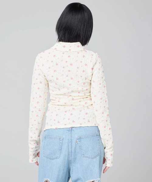 Little sunny bite(リトルサニーバイト)の「littlesunnybite/リトルサニーバイト/floral zip up cardigan(カーディガン/ボレロ・レディース・アイボリー/ピンク/オレンジ・M/S)」の6枚目の写真