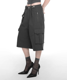 NACHE（ナチェ）の「WIDE CARGO HALF PANTS (UNISEX) CHARCOAL（その他パンツ）」