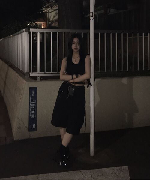 NACHE(ナチェ)の「WIDE CARGO HALF PANTS (UNISEX) CHARCOAL(その他パンツ・レディース・その他・0/1/2)」の8枚目の写真