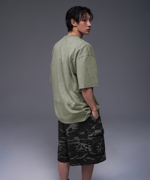 BORN TO WIN（ボーントゥウィン）の「BRNTW PIGMENT EXTRA FIT T-SHIRTS [KHAKI]（Tシャツ/カットソー・メンズ・その他・1/2/3）」の4枚目の写真