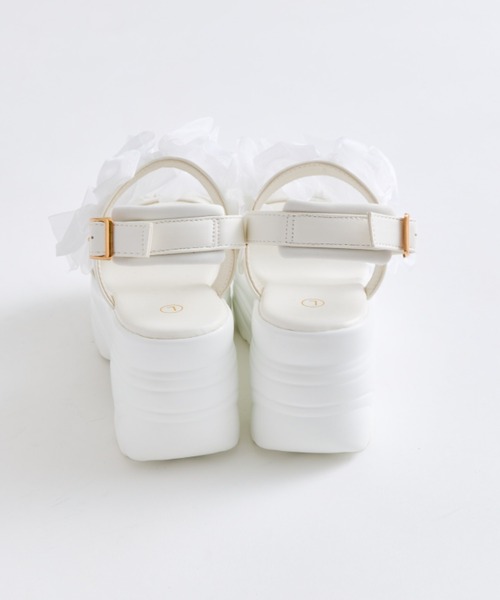 OLIVE des OLIVE（オリーブデオリーブ）の「メニーリボン厚底スポサン（サンダル・レディース・オフホワイト/ブラック・X-LARGE/SMALL/LARGE/MEDIUM）」の7枚目の写真