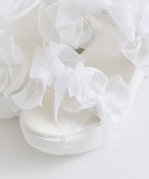 OLIVE des OLIVE（オリーブデオリーブ）の「メニーリボン厚底スポサン（サンダル・レディース・オフホワイト/ブラック・X-LARGE/SMALL/LARGE/MEDIUM）」の9枚目の写真