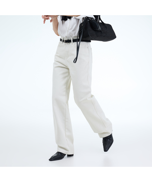 PORTERNA(ポルテナ)の「ESSENTIAL SEMI WIDE JEANS-IVORY(デニムパンツ・レディース・アイボリー・SMALL/MEDIUM)」の1枚目の写真
