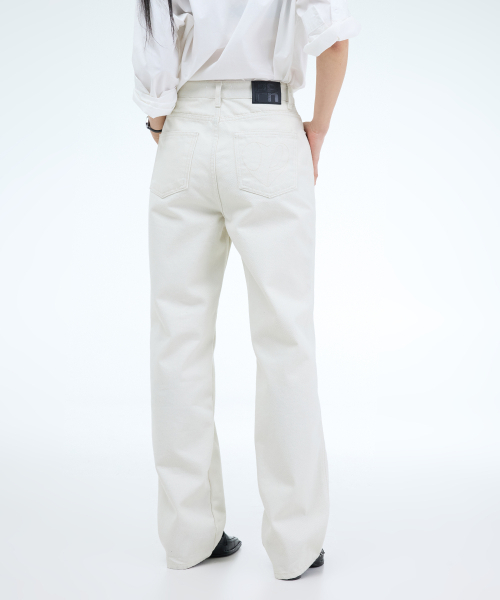 PORTERNA(ポルテナ)の「ESSENTIAL SEMI WIDE JEANS-IVORY(デニムパンツ・レディース・アイボリー・SMALL/MEDIUM)」の12枚目の写真