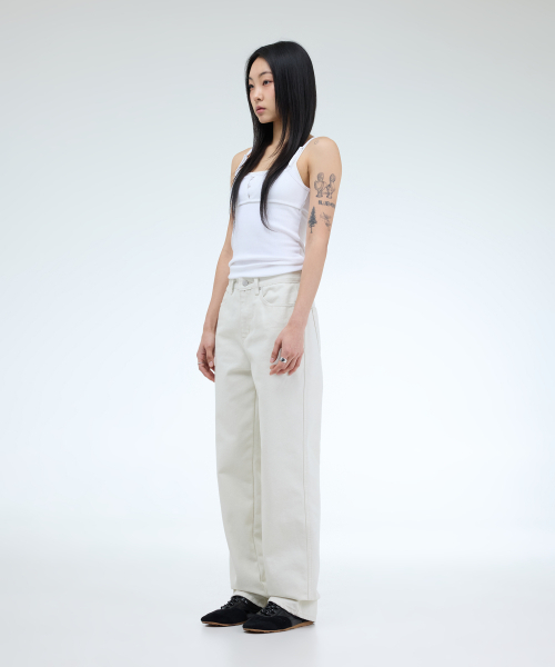 PORTERNA(ポルテナ)の「ESSENTIAL SEMI WIDE JEANS-IVORY(デニムパンツ・レディース・アイボリー・SMALL/MEDIUM)」の9枚目の写真