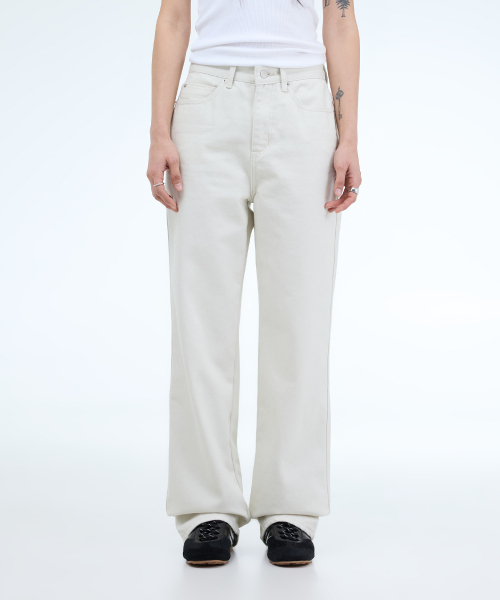 PORTERNA(ポルテナ)の「ESSENTIAL SEMI WIDE JEANS-IVORY(デニムパンツ・レディース・アイボリー・SMALL/MEDIUM)」の8枚目の写真