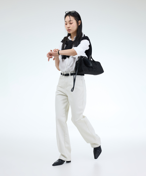 PORTERNA(ポルテナ)の「ESSENTIAL SEMI WIDE JEANS-IVORY(デニムパンツ・レディース・アイボリー・SMALL/MEDIUM)」の3枚目の写真