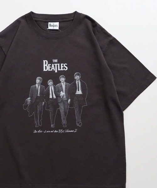 SVEC(シュベック)の「BEATLES ビートルズ レコードプリント S/S Tシャツ(Tシャツ/カットソー・レディース・チャコールグレー・LL/M/L)」の1枚目の写真