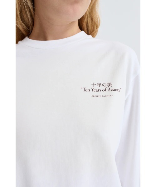 CECILIE BAHNSEN(セシリー バンセン)の「LONG SLEEVE T-SHIRT-TEN YEARS OF BEAUTY(Tシャツ/カットソー・レディース・レッド・S/M)」の5枚目の写真