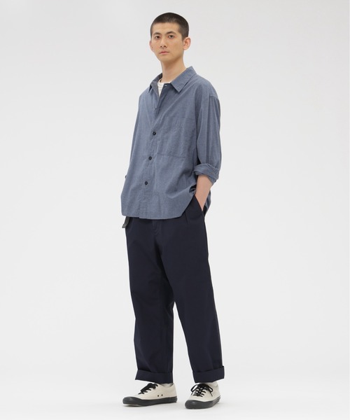 MHL.(エムエイチエル)の「FINE COMPACT COTTON POPLIN(その他パンツ・メンズ・ネイビー/ベージュ・SMALL/MEDIUM/LARGE/X-LARGE)」の2枚目の写真