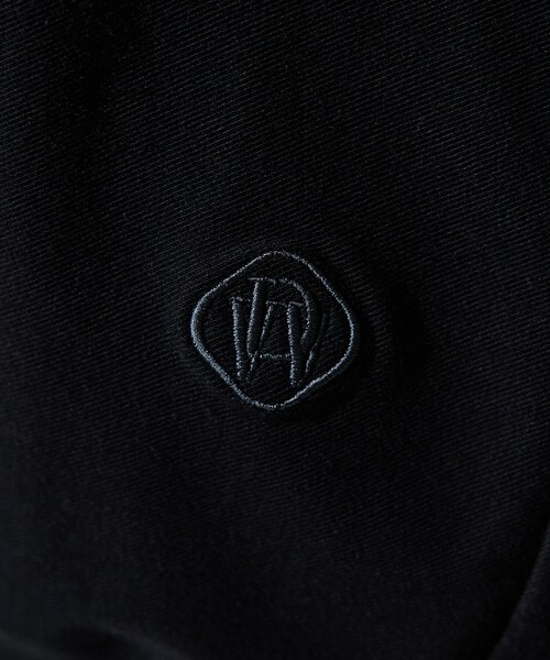 DESIGNWORKS（デザインワークス）の「【接触冷感 / COVEROSS(R) 】スキッパーポロシャツ / セットアップ対応（ポロシャツ・メンズ・ブラック/ホワイト・46/50/48）」の11枚目の写真